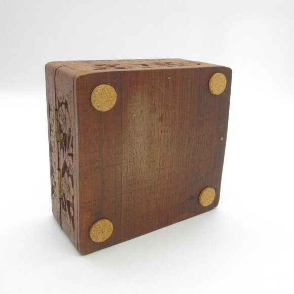 Vintage Hand-Carved Rosewood Stash & Jewelry Box With Brass Inlaid Leaf & Floral - Picture 4 of 13